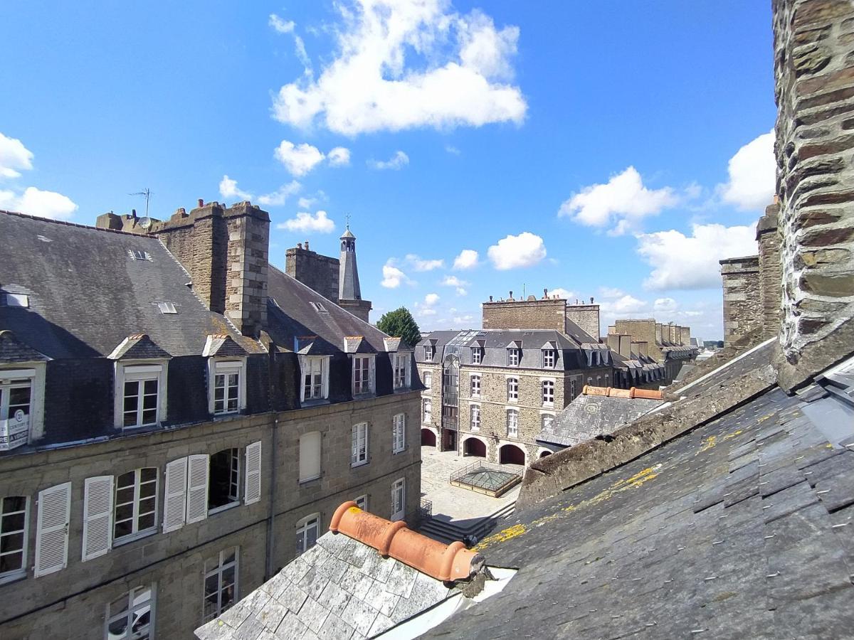 Le Nid - Fougeres Centre Historique Exterior foto